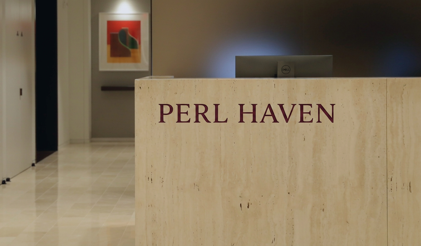 Perl Haven front desk